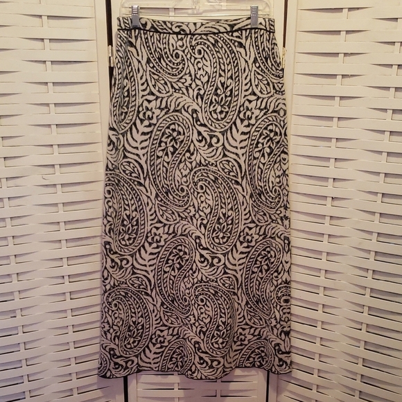Peruvian Connection Dresses & Skirts - Peruvian Connection Black and White Paisley Skirt Size M